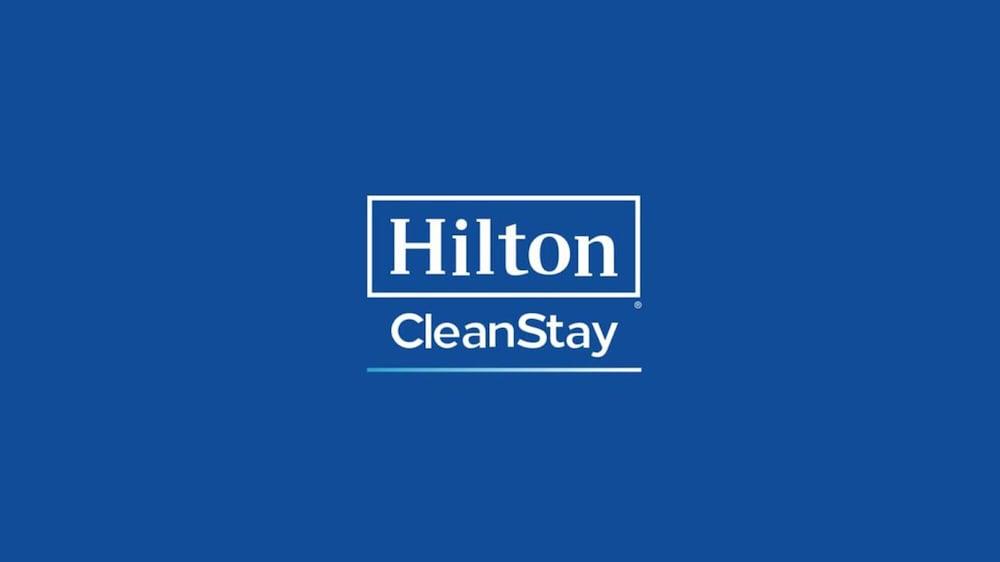Revery Toronto Downtown, Curio Collection By Hilton Exteriör bild
