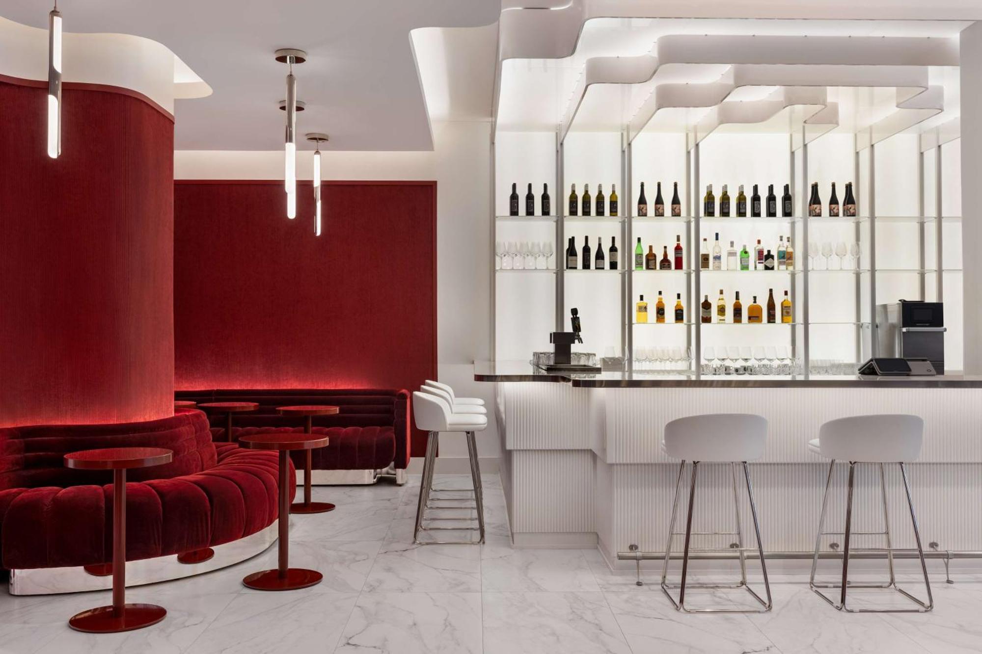 Revery Toronto Downtown, Curio Collection By Hilton Exteriör bild